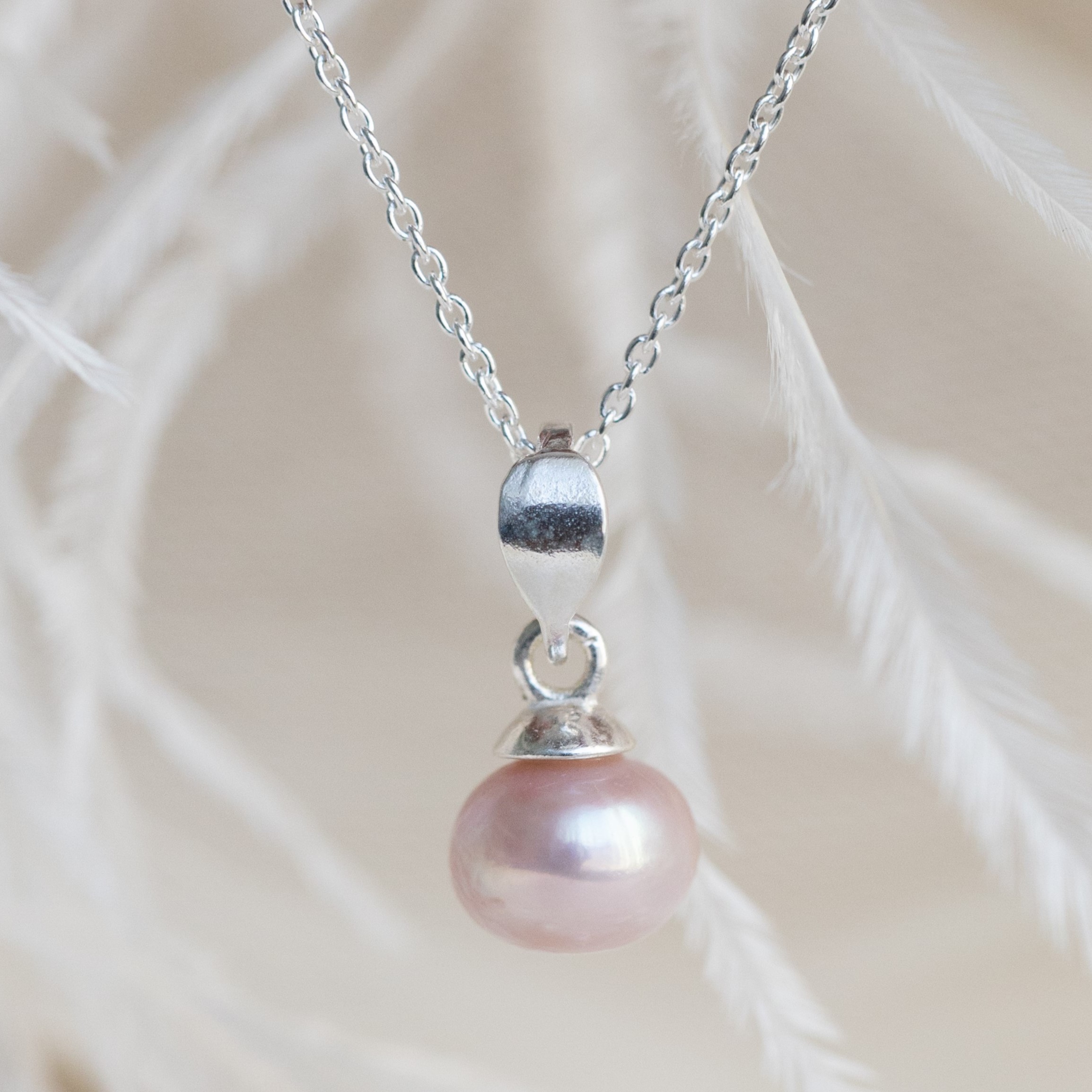 rose-pearl-necklace-katart